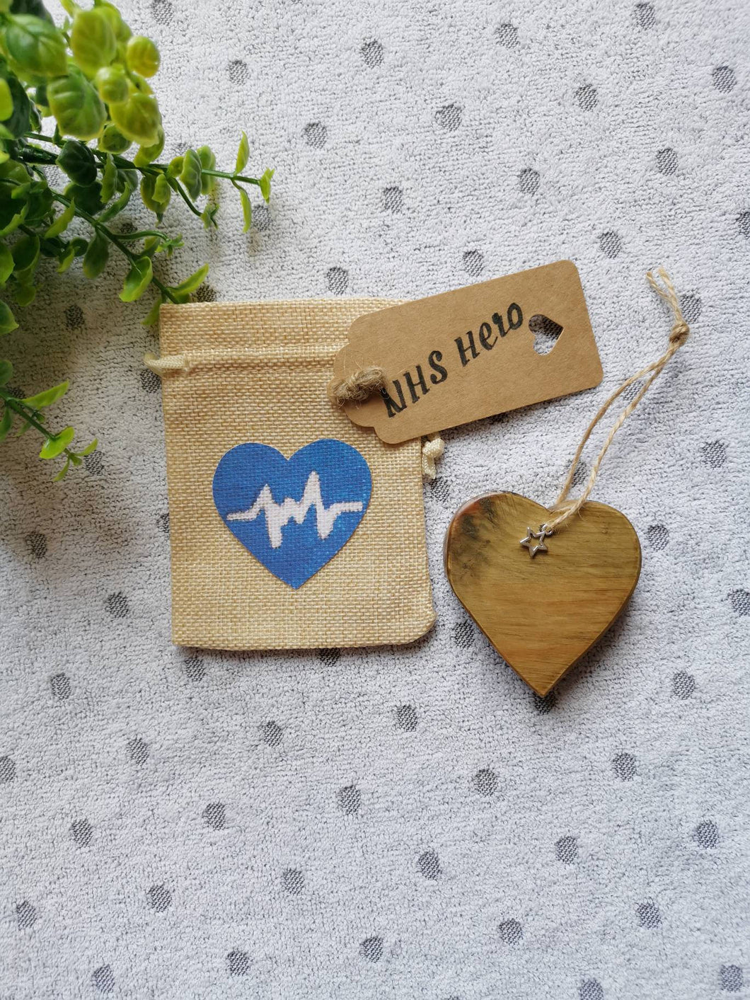 NHS HERO Letterbox Gift, Solid Wood keepsake Heart in Mini Burlap Gift Bag, Thank you NHS Gift,